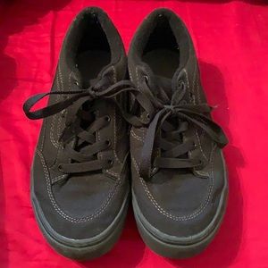 VGUC Black Boys Vans, 5.5 Youth